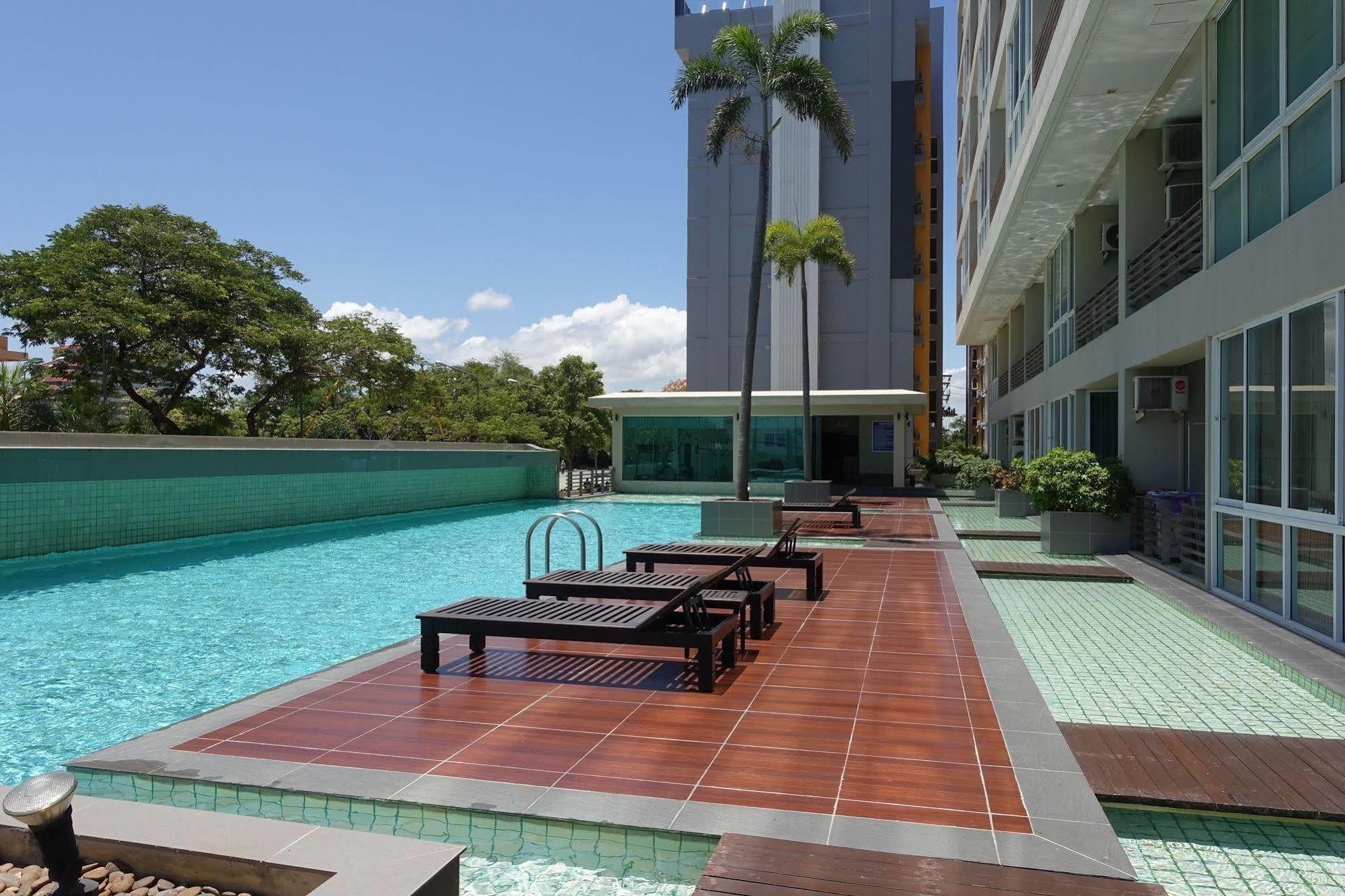 Musselana Condominium Джомтьен Экстерьер фото